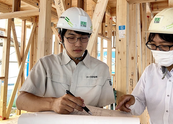 senior_4129_eTBbiQit_main