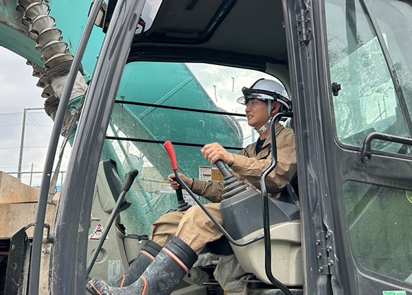 senior_4141_57w3xWNU_main