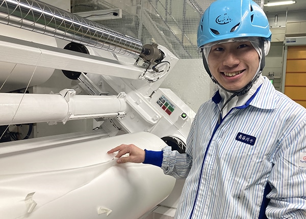 senior_4147_mIQxlU8D_main