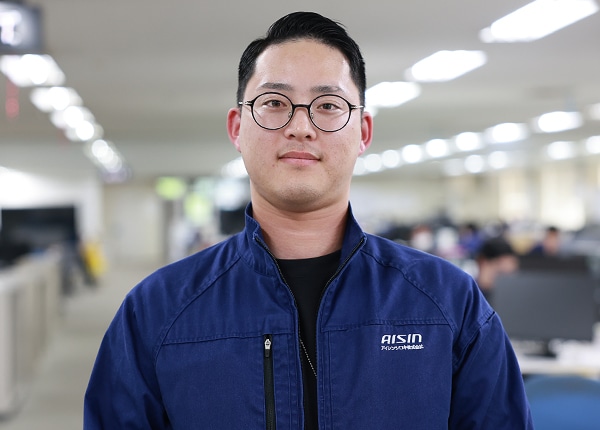 senior_4177_ux1bqUmN_main