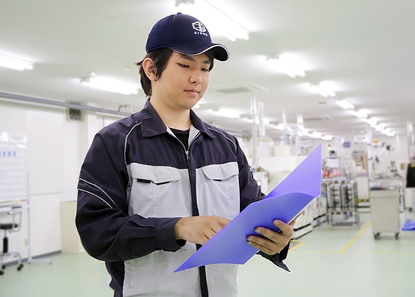 senior_4189_KAQz4y9g_main