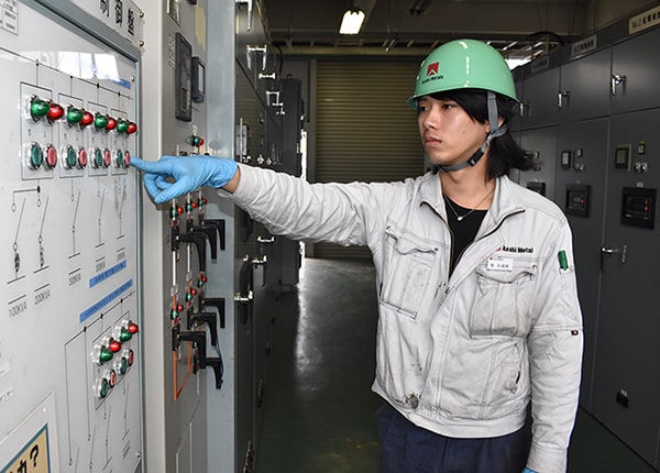 senior_4201_RxdpMXRI_main