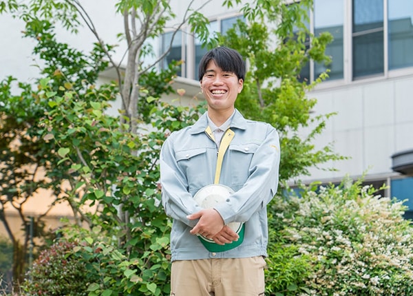 senior_4261_Q4TH7JHB_main