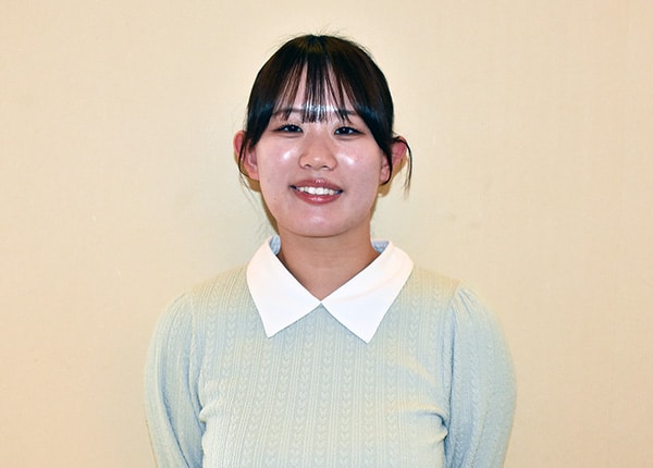 senior_4261_Y3rs5Q0l_main