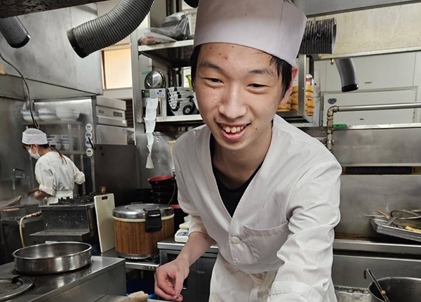 senior_4273_DCTlAVus_main