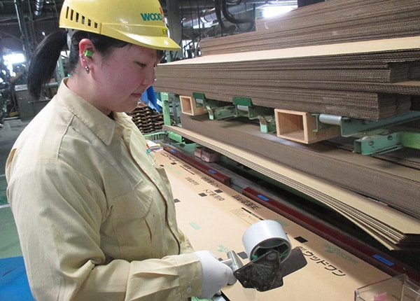 senior_4279_oi3b7qEG_main