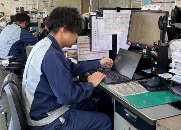 senior_4297_20qVnlMe_main