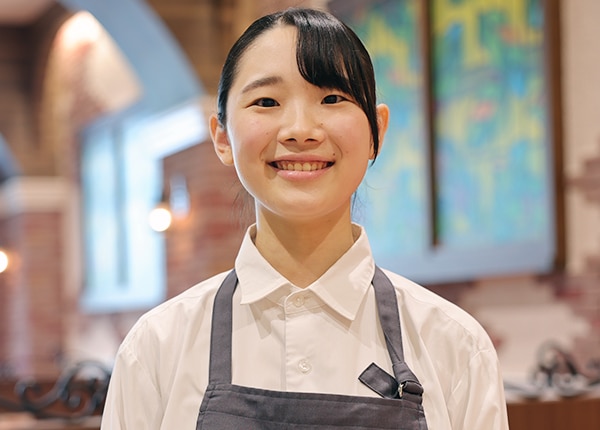 senior_4309_S7g4v1yl_main