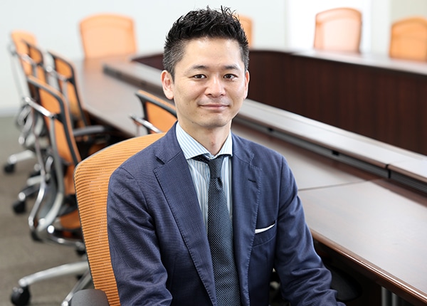 senior_4315_zV7Qm41W_main