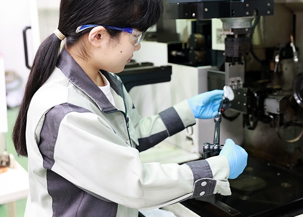 senior_4321_dRZmmYTZ_gallery_1