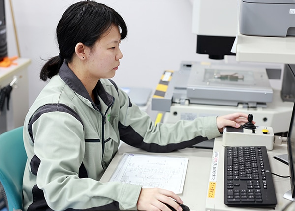 senior_4321_dW9DS0xa_gallery_1