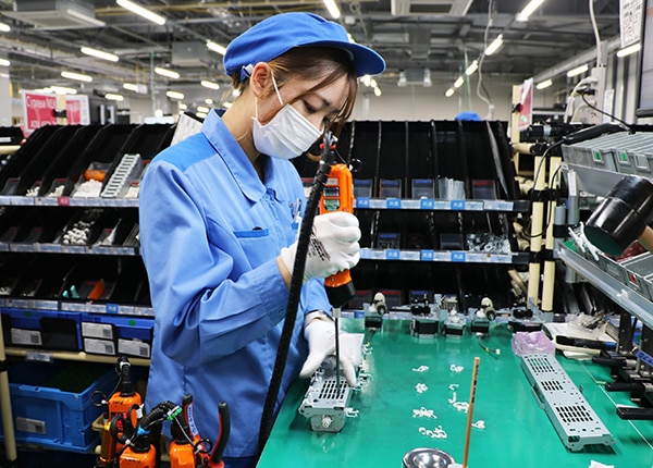 senior_4357_8Jm8Nna6_main