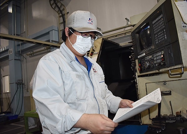 senior_4363_QmYU7fev_main