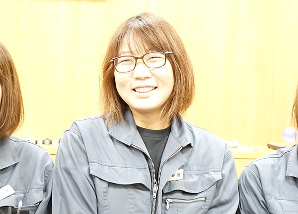 senior_4406_kFKlBYX2_main