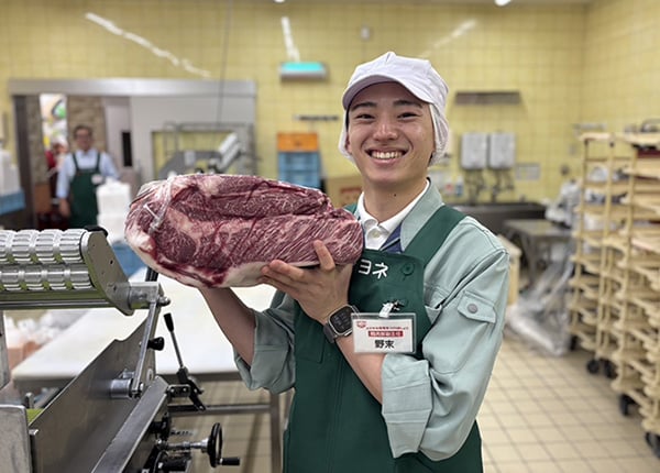 senior_4418_Jlo7gnYb_main