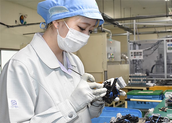 senior_4430_4X7g9sRf_main