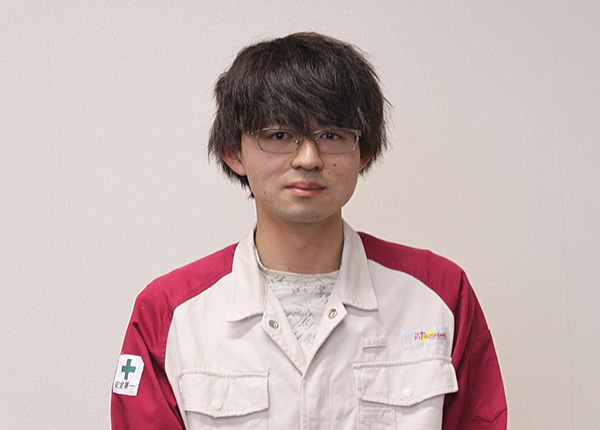 senior_4442_NwwXqXK5_main