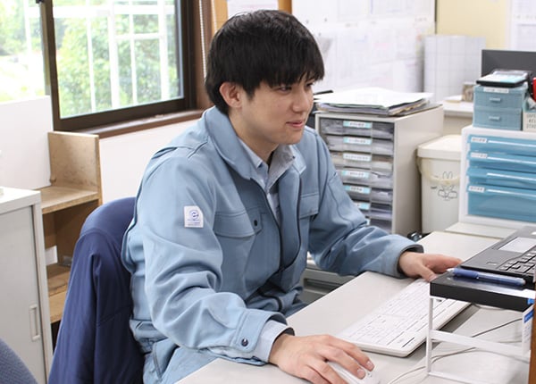 senior_4472_6SSCnKao_main