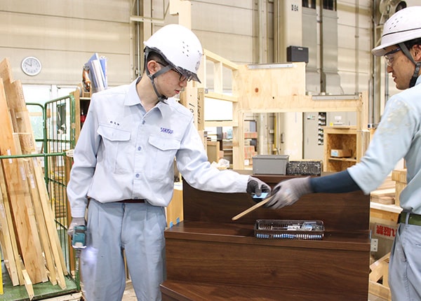 senior_4472_Ne3dscUe_main