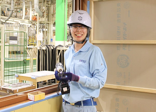 senior_4472_g1mX7Slc_main