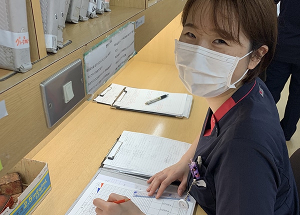 senior_4478_2hmVDTVe_main