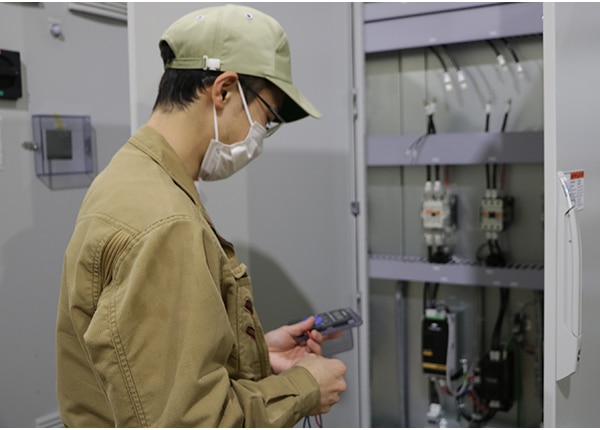 senior_4484_7ICON8rN_main