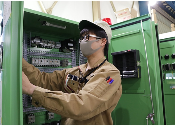 senior_4484_EbCBWykk_main