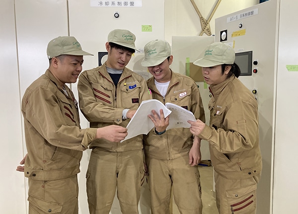 senior_4484_dJmv3vOv_main