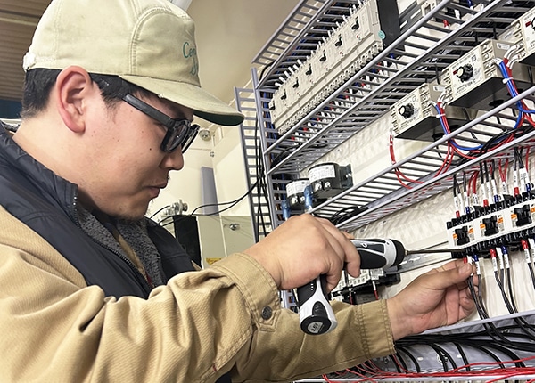 senior_4484_kRb9I7XI_main