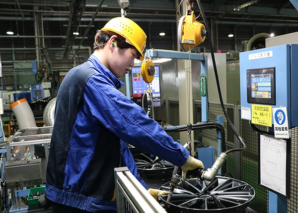 senior_4550_7oAGjHhe_main