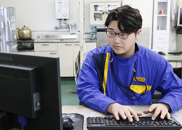 senior_4556_SSErJqxc_main