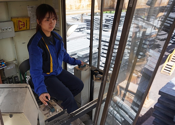 senior_4556_U8u0qBdN_main