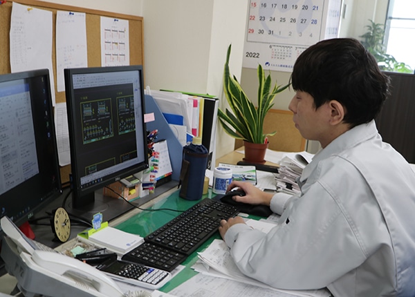 senior_4562_M55PaWI6_main