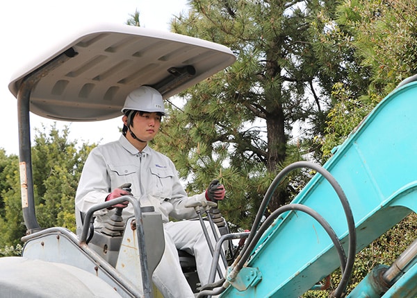 senior_4568_lNgepPWZ_main