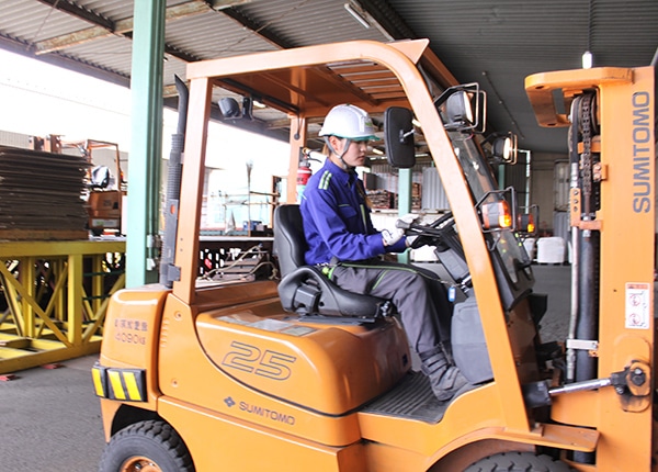 senior_4622_KYN4Dyyk_main