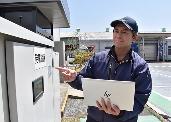 senior_4692_YZjMtQt7_main