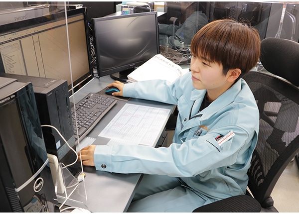 senior_4698_D2LRXKn7_main