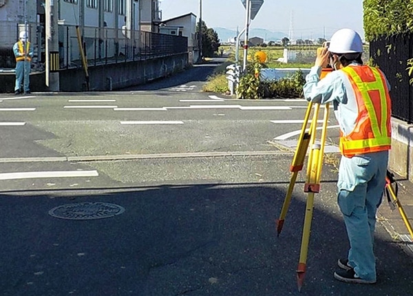 senior_4698_rDMqiqQj_main