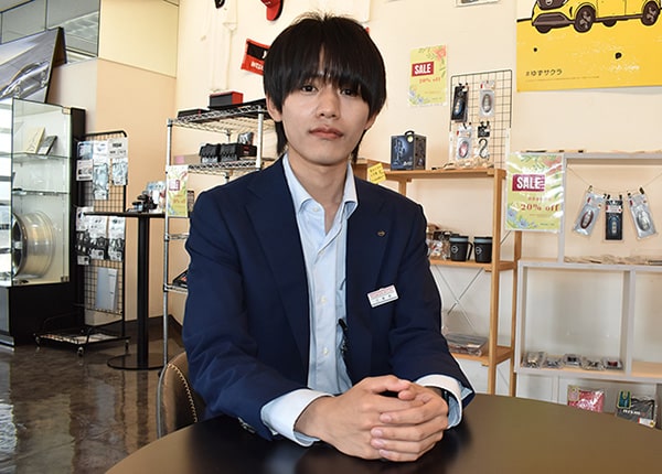 senior_4704_WllvxcqJ_main