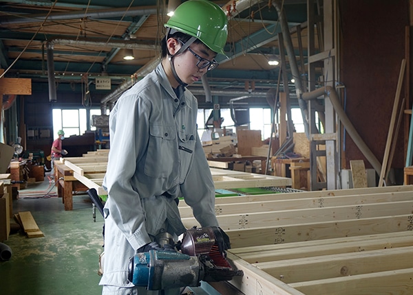 senior_4716_h0VnqXSz_gallery_1