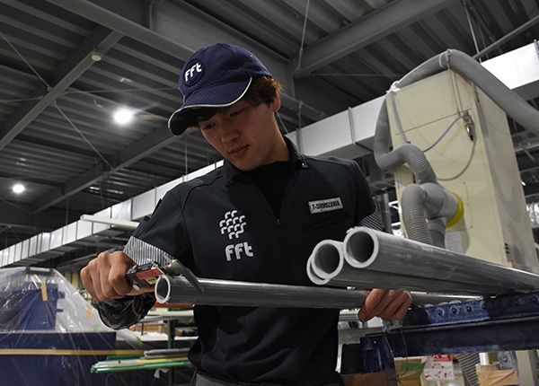 senior_4764_UPDJ9xcp_main