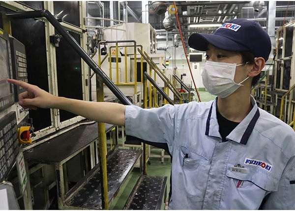 senior_4776_RkXq8h3J_main