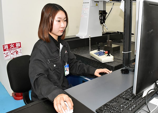 senior_4782_7vaTLa7c_main