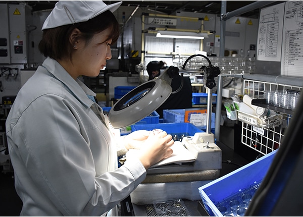 senior_4794_OK9gAROz_main