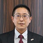 senior_4800_MlJphPNq_profile