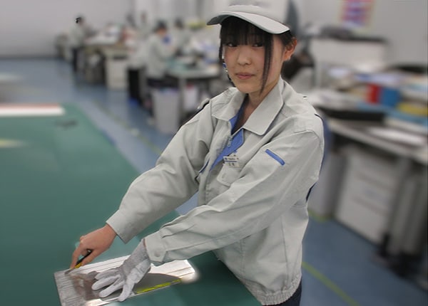 senior_4812_MnSGlfcX_main