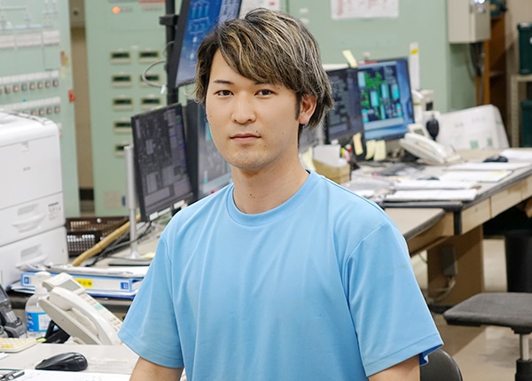 senior_4824_K9u1RN6h_main