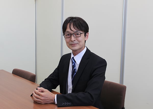 source_4210_interview_main