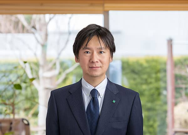 source_4258_interview_main