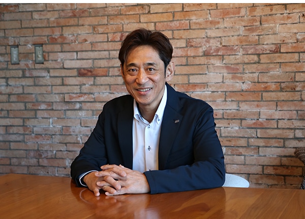 source_4270_interview_main